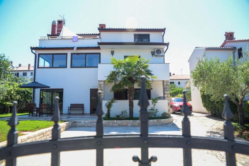 Modern Getaway Studio For Two Rovinj Exterior photo